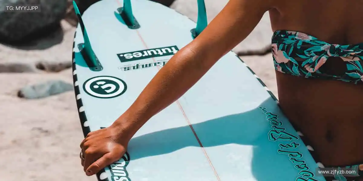 赛场周边，点燃热爱！🎉